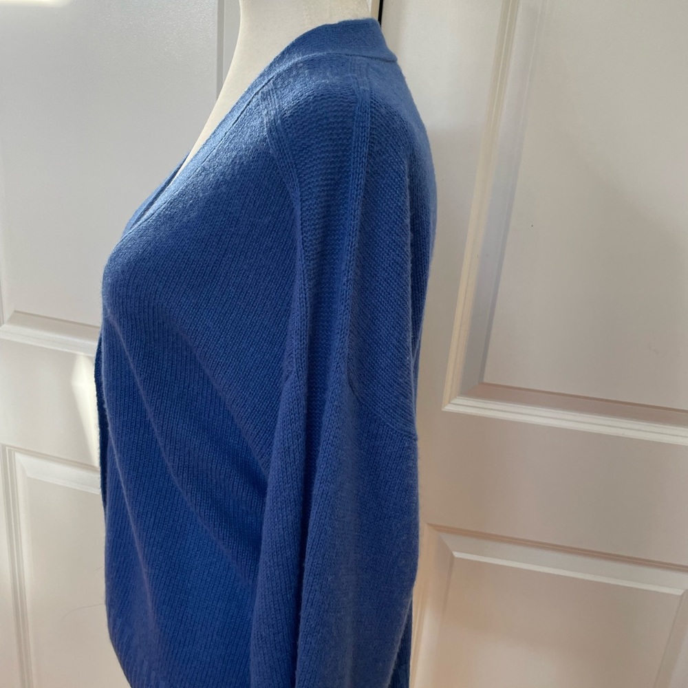 Robyn Wool & Cashmere Cardigan from 360 Cashmere - Picture 4 of 9
